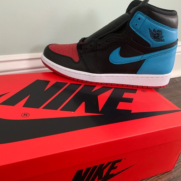 NEW Air Jordan 1 High OG ‘NC to CHI’ - Picture 4 of 8